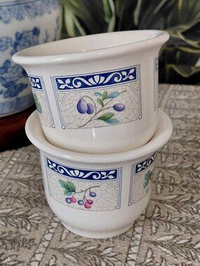 Two Vintage Pflatzgraff Miniature Planter Pots